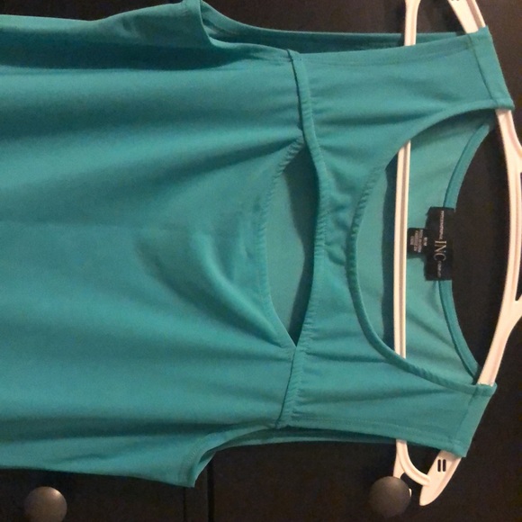 Turquoise tanktop with cutout - Picture 5 of 5